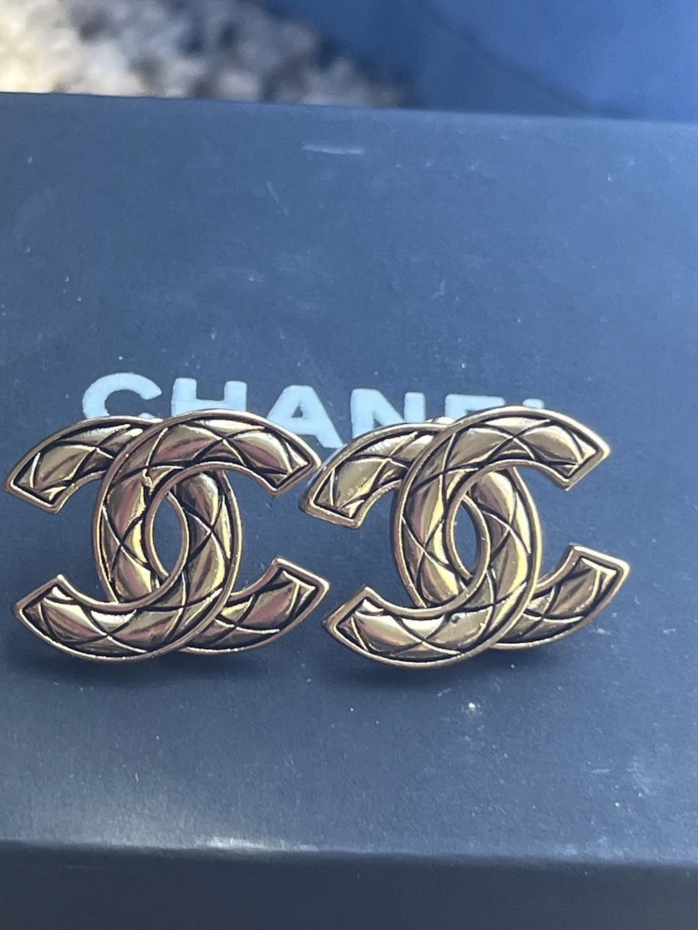Vintage Chanel Gold-Tone CC  Quilted Earrings - Gold